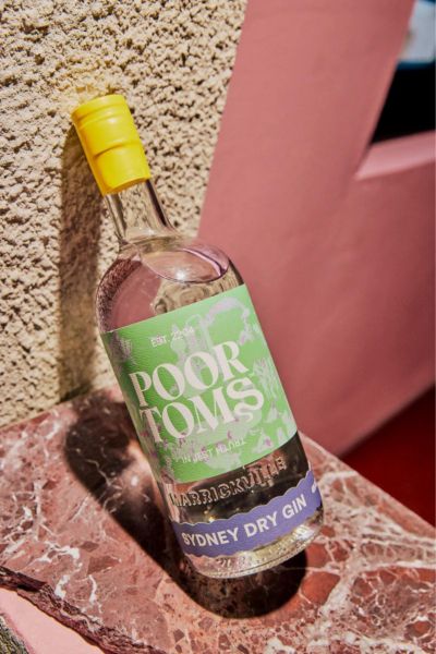 Poor Toms Sydney Dry Gin 700ml